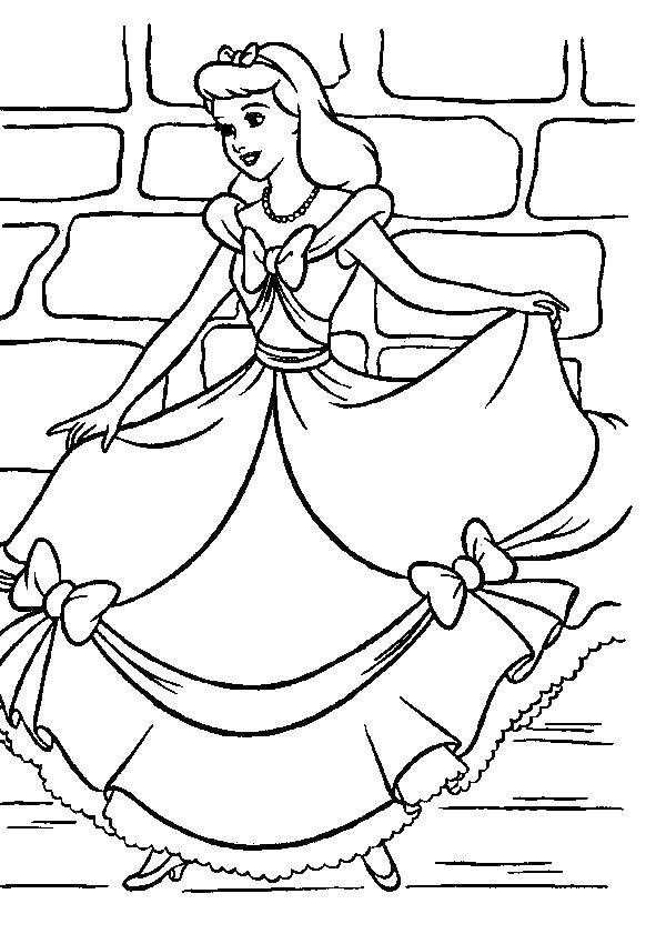 Розмальовки  Принцеса в бальній сукні. Завантажити розмальовку принцеси, сукні.  Роздрукувати ,Принцеси,