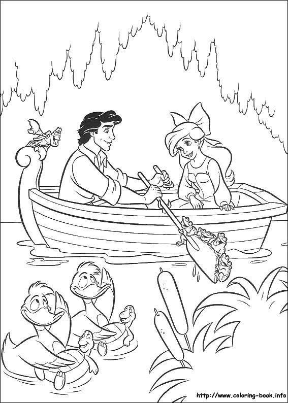 Название: Раскраска Ариэль с парнем в лодке. Категория: Русалочка. Теги: русалочка, ариэль, принц, дисней.