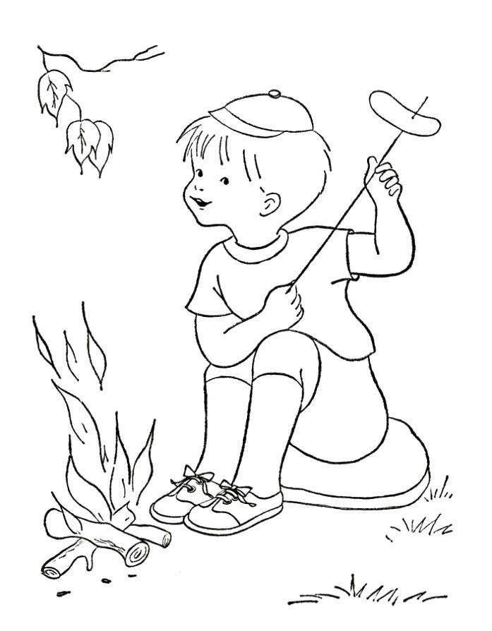 Coloring Boy art sausage on the fire in the campaign. Category the rest. Tags:  Leisure, hike, campfire, forest, night.