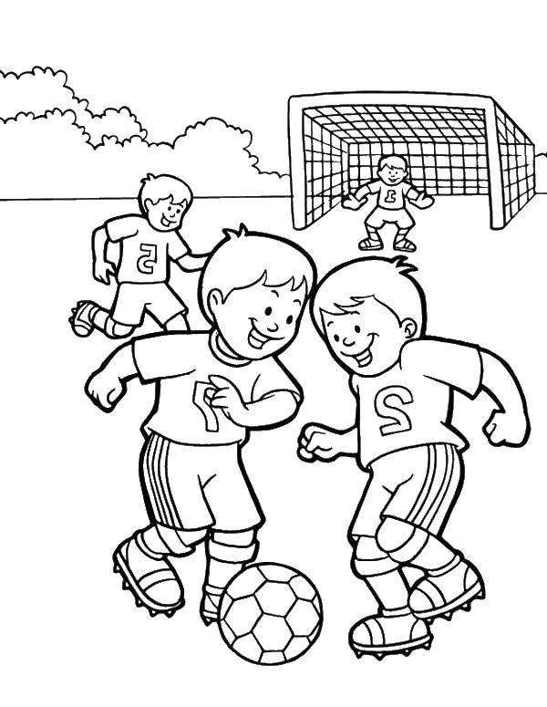 Розмальовки  Хлопчики грають у футболл. Завантажити розмальовку Діти, гра, спорт, футбол.  Роздрукувати ,Діти грають,