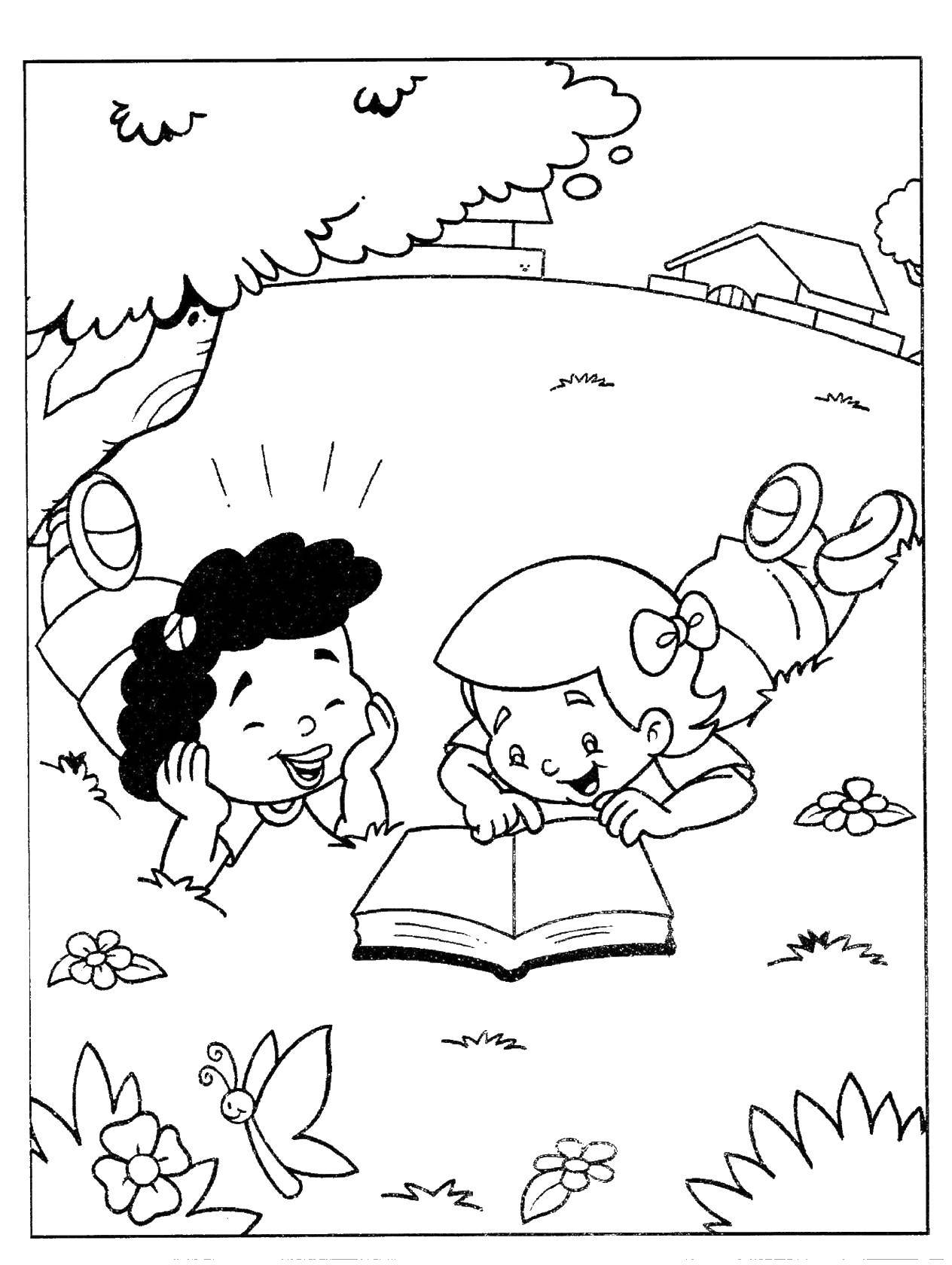 Название: Раскраска Дети читают книгу на лугу. Категория: Природа. Теги: дети, книга,  луг.