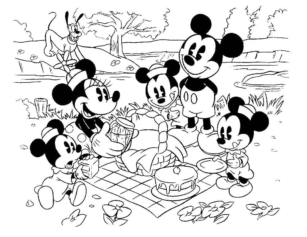 Coloring Family Mickey. Category Mickey mouse. Tags:  Disney, Mickey Mouse, Minnie Mouse.