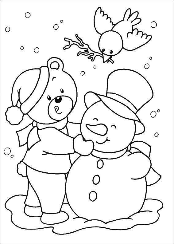 Название: Раскраска Мишка лепит снеговичка. Категория: снеговик. Теги: Снеговик, снег, зима.