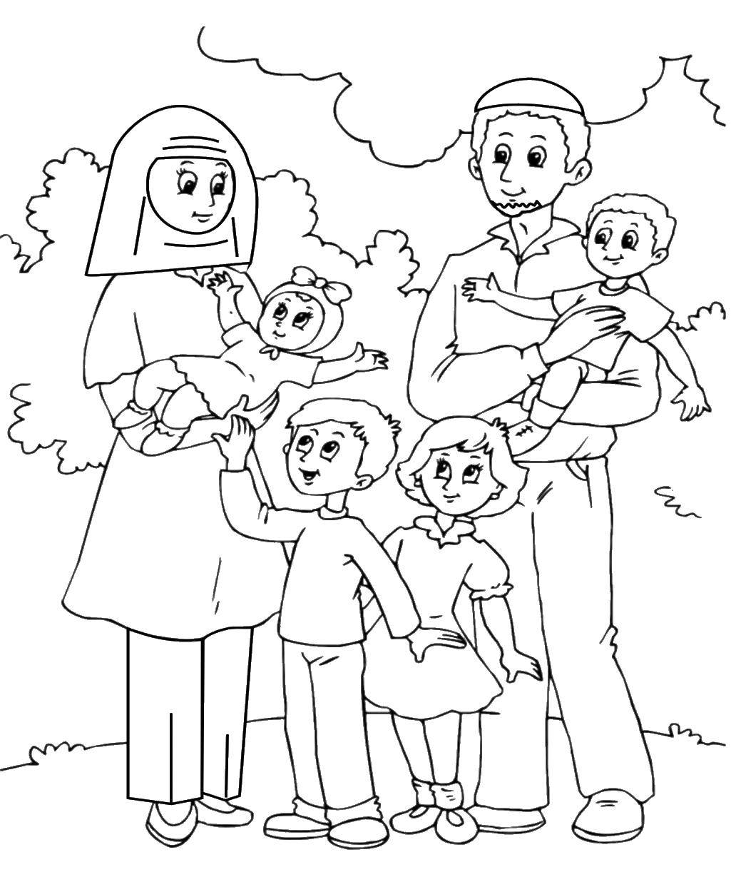 Название: Раскраска Религиозная семья. Категория: Члены семьи. Теги: Семья, родители, дети.