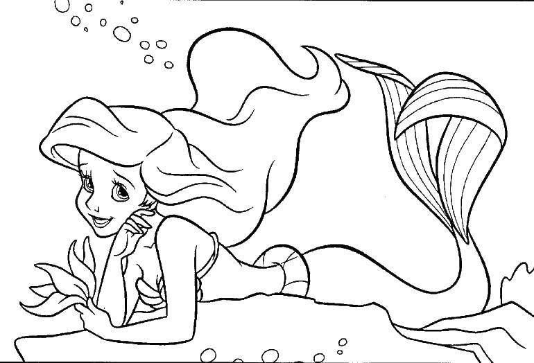 Название: Раскраска Ариэль в воде. Категория: Русалочка. Теги: море, русалка Ариэль, мультфильмы.