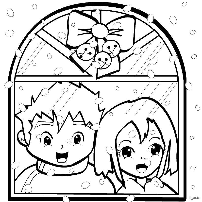 Розмальовки  Хлопець і дівчина дивляться в вікно. Завантажити розмальовку вікно , сніг.  Роздрукувати ,різдво,
